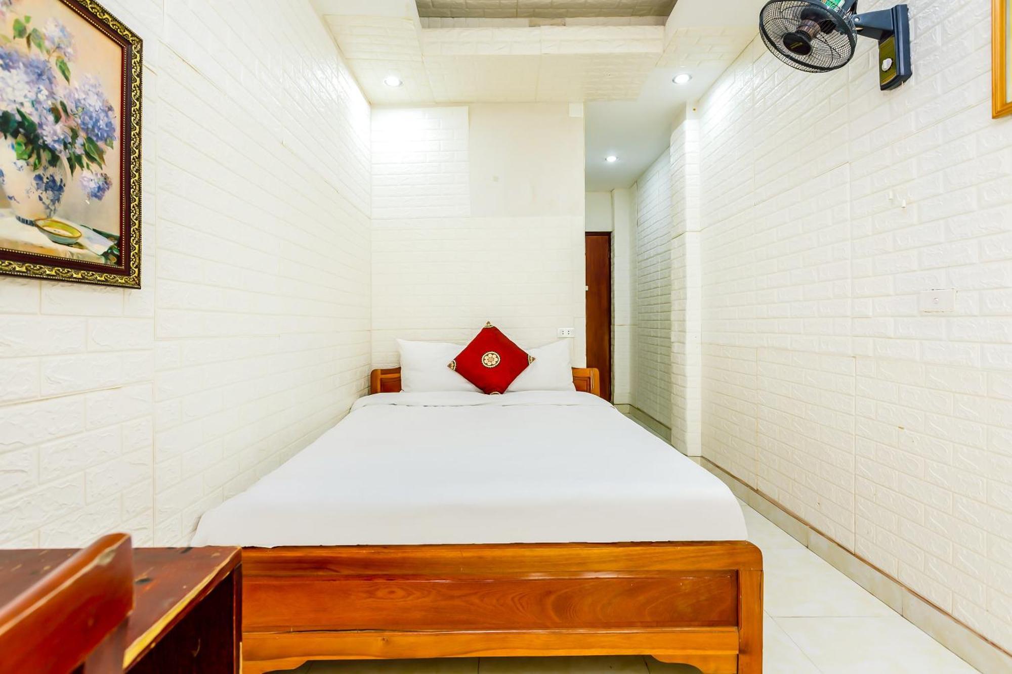 Oyo 604 Queen Hotel Spot-On Hanoi Exterior photo