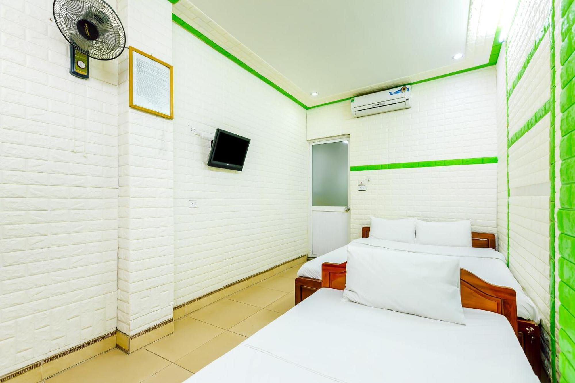Oyo 604 Queen Hotel Spot-On Hanoi Exterior photo